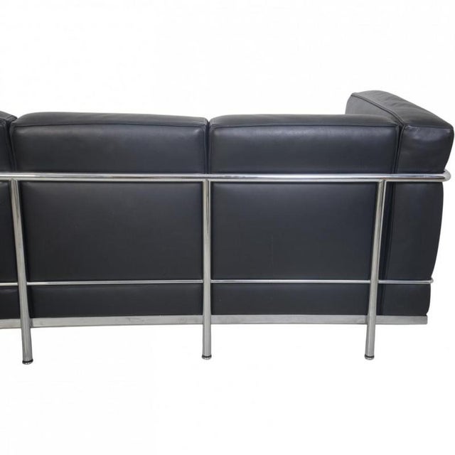 Vintage LC2/3 Three-Seater Sofa in Black Pelle Leather by Le Corbusier, 2000s For Sale - Image 17 of 18