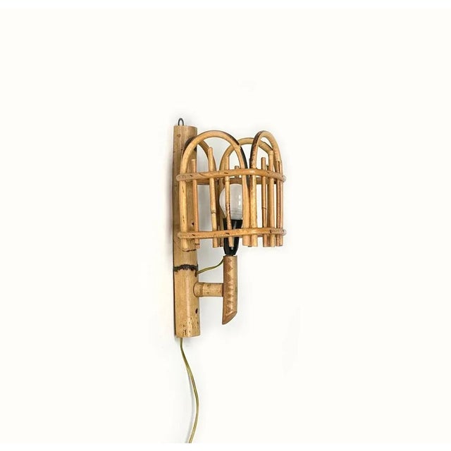Wall Lamp in Rattan and Bamboo in the style of Louis Sognot, Italy, 1960s For Sale - Image 6 of 12