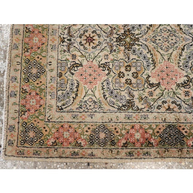 Early 20th Century Galerie Shabab Collection Early 20th Century Turkish Sivas Rug For Sale - Image 5 of 8