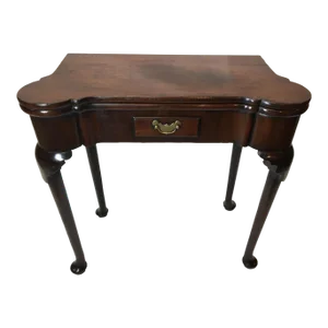 Early 18th Century Walnut Fold-Over Gaming Table With Single Drawer