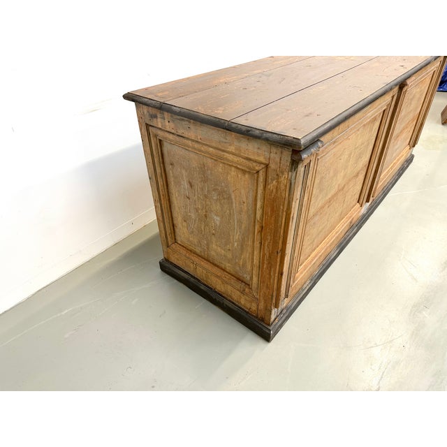 Large Antique Pine Trading Counter, 1890s For Sale - Image 4 of 18