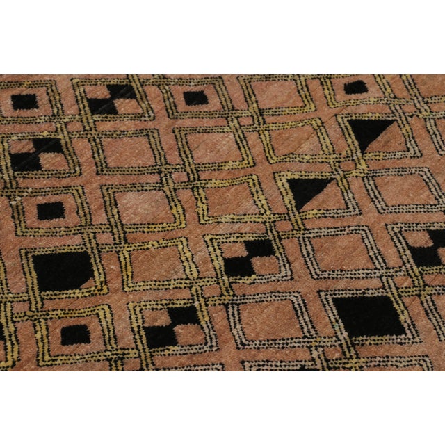 Rug & Kilim's Moroccan-Inspired Rug in Deconstructed Diamond Geometric Pattern For Sale In New York - Image 6 of 8