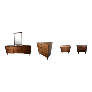 1960s Bassett 'Sculptique" Mid-Century Modern 5 Piece Bedroom Set For Sale
