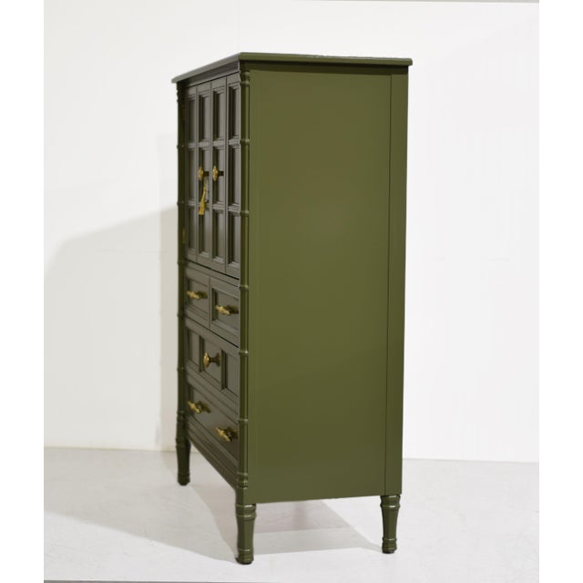 Mid Century Transitional 9 Drawer Highboy by Henredon in Green - Newly Painted For Sale In Chicago - Image 6 of 15