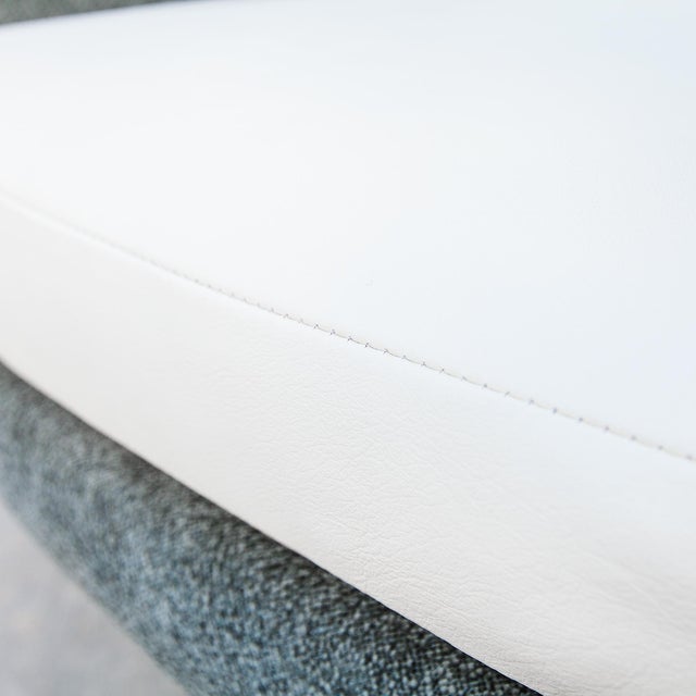 Restored Knoll D’Urso Swivel Lounge Chair in Boucle & Leather For Sale - Image 10 of 15