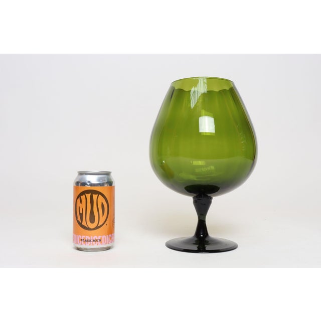1950s Italian Modernist Empoli Blown Green Glass Optic Balloon Vase For Sale - Image 5 of 10