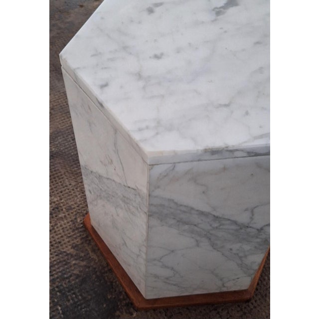 Italian Hexagonal Carrara Marble Monolith Pedestal Side Table, 1990s For Sale - Image 10 of 13