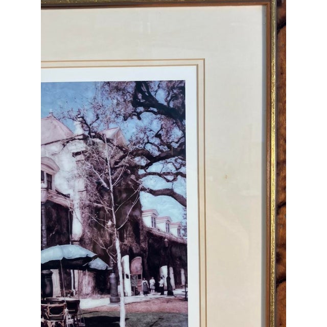 Photorealism Ernesto Rodríguez Hand-Colored Photograph – Outdoor Café Scene, Signed For Sale - Image 3 of 7