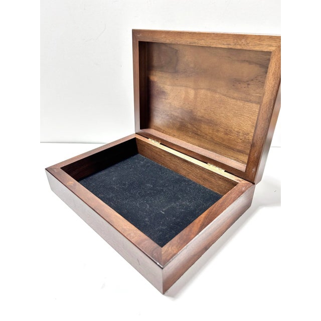 Vintage Solid Walnut Jewelry or Valet Box – Handcrafted Wooden Keepsake Storage Box For Sale In Louisville - Image 6 of 8
