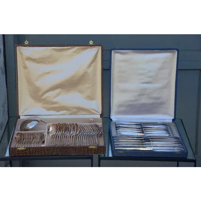 Set of Frech Art Deco Silver Tableware For Sale In Los Angeles - Image 6 of 10