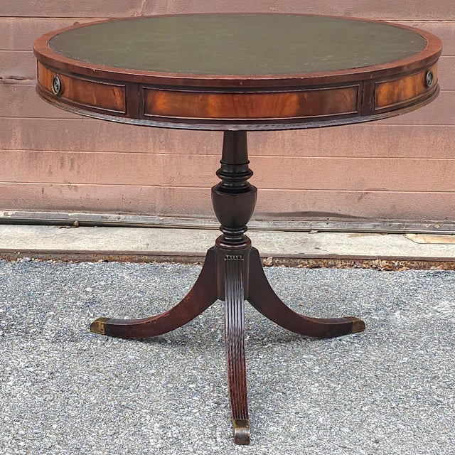Traditional Early 20th Century Georgian Style Tooled Leather Inset Mahogany Three-Drawer Center Table For Sale - Image 3 of 10