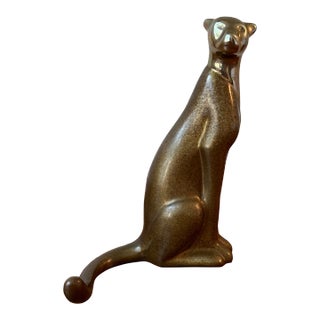 Loet Vanderveen Bronze Seated Cheetah Sculpture #1284/2500 For Sale