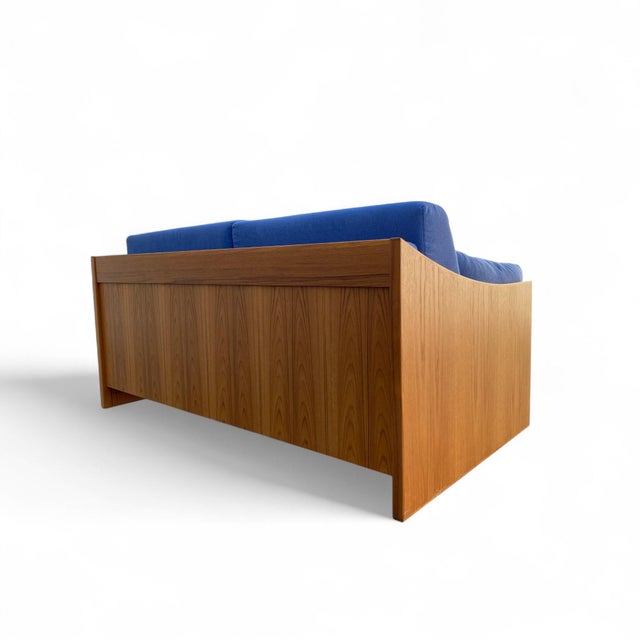 1970s Canadian Teak Pull-Out Sofa Bed in Blue Upholstery, Mid-Century For Sale - Image 16 of 18