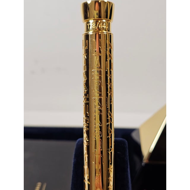 Pelikan Seven Wonders of the World 'Pyramids of Giza' Fountain Pen For Sale - Image 4 of 18