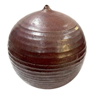 1980's Oxblood Stoneware Ridged Vessel With Nipple Top Opening - Ken Edwards Montana Potter For Sale