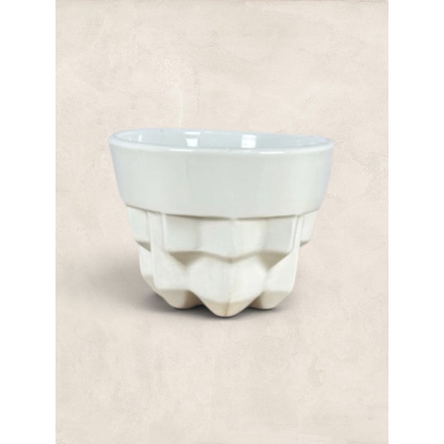 1900 - 1909 Antique English Victorian Ironstone Savoy Pattern Jelly Mould For Sale - Image 5 of 8