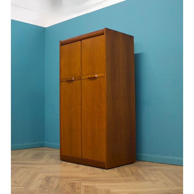 Teak Wardrobe from Elliots of Newbury, 1960s For Sale - Image 6 of 13