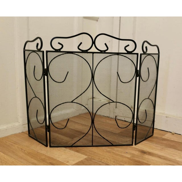 Folding Wrought Iron Fire Guard for Inglenook Fireplace This is a good Fireguard, it would suit a traditional Inglenook...