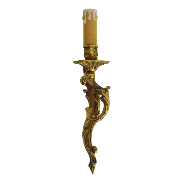 Vintage Brass Wall Sconce with Acanthus Leaf Motif, 1960s For Sale