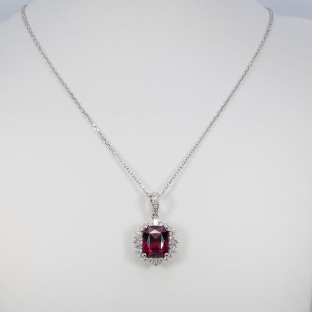 2020s 4.8Ct Rhodolite Garnet Pendant With Natural Diamonds in Solid 14k Gold, 11x9mm For Sale - Image 5 of 8