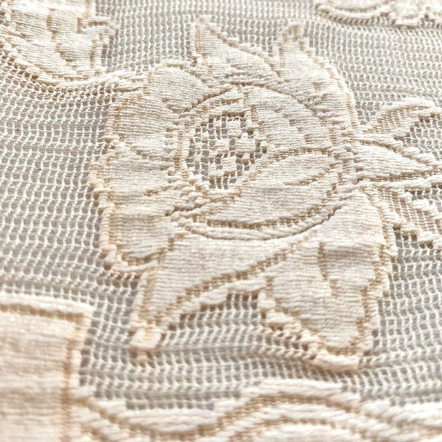 Early 20th Century 36" X 32" Vintage Small Table Cloth Ivory Floral Farmhouse Traditional Victorian Edwardian Square 36" X 32" For Sale - Image 5 of 12