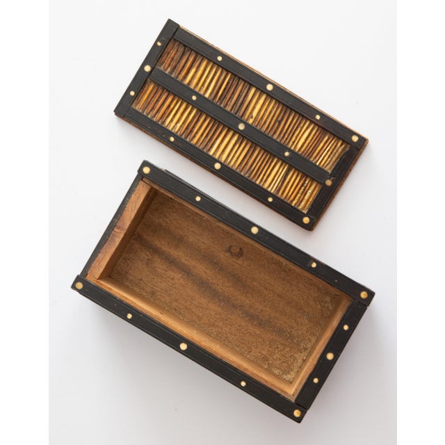 Antique Anglo Indian Ebony & Porcupine Quill Box For Sale - Image 9 of 11