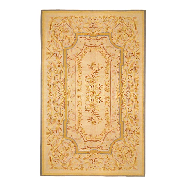 Vintage Indian Decorative Oriental Chain Stitch Rug in Room Size For Sale