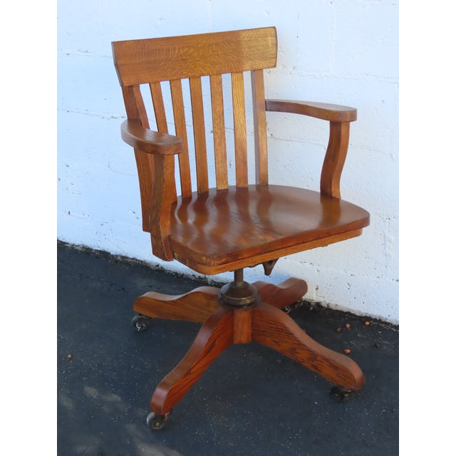 Early 1900s Tiger Oak Swivel Adjustable Office Desk Side Accent Chair 6663 For Sale - Image 13 of 16