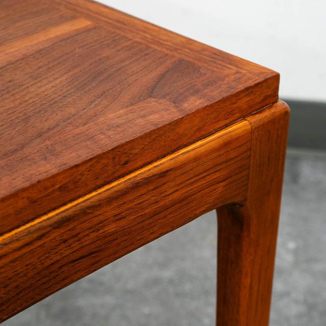 Lane Furniture Mid Century Modern End Table Lane Side Walnut Vintage Square MCM Style 997-06 For Sale - Image 4 of 10