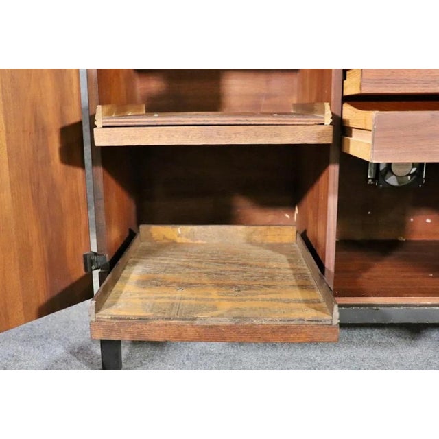 Mid-Century Modern Mid 20th Century Milo Baughman Designed Sideboard for Directional, Attributed For Sale - Image 3 of 8