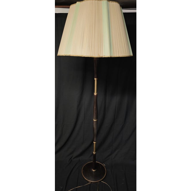 Vintage Floor Lamp in Wood and Brass, 1950s For Sale - Image 11 of 18