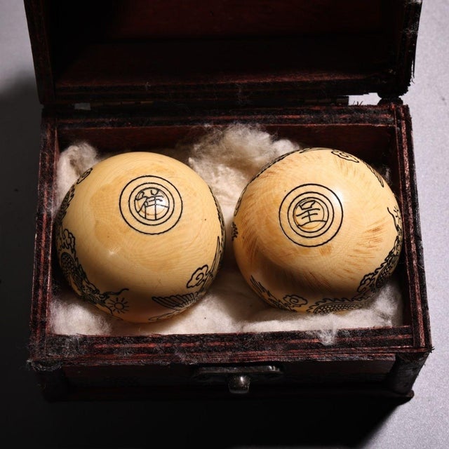 Carved Dragon and Phoenix Baoding Balls With Wooden Box For Sale - Image 4 of 8