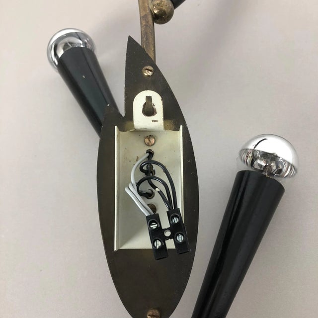 Large Modernist Brass Floral Theatre Wall Light Sconce, France, 1950 For Sale - Image 13 of 15