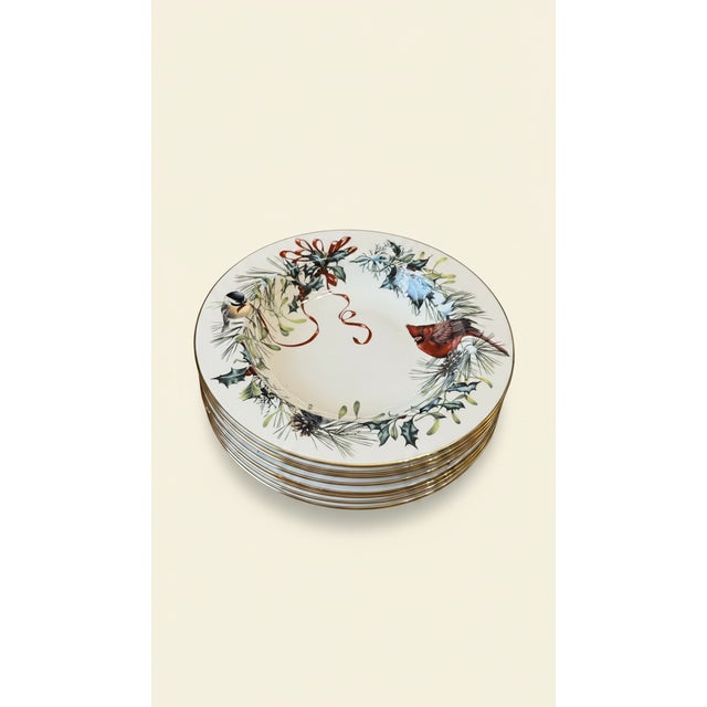 70-Piece Lenox Winter Greetings Holiday China Service – Estate Collection With Serving Pieces – Ivory Porcelain & 24k Gold For Sale In Dallas - Image 6 of 18