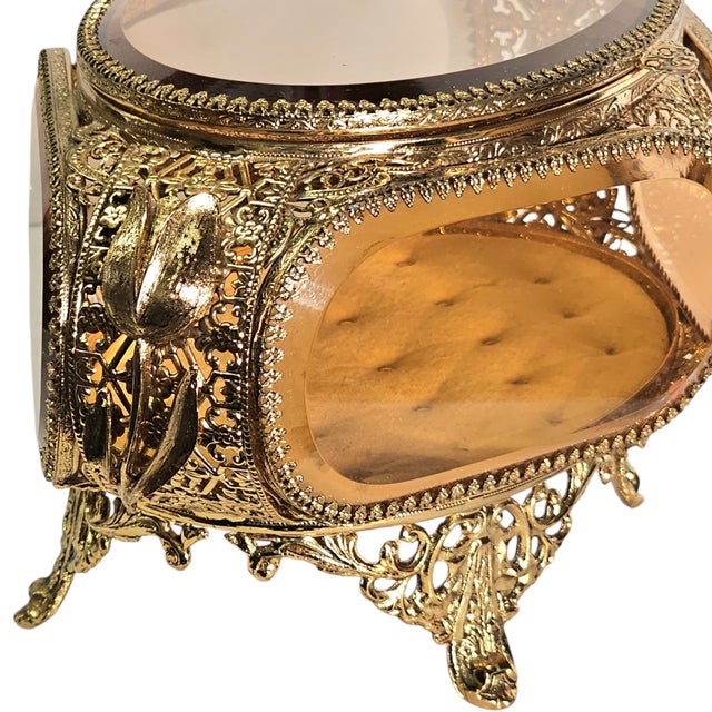 Metal Ormolu Gold Filigree Beveled Glass Jewelry Casket With Lily of the Valley Detail, Mid 20th Century For Sale - Image 7 of 18
