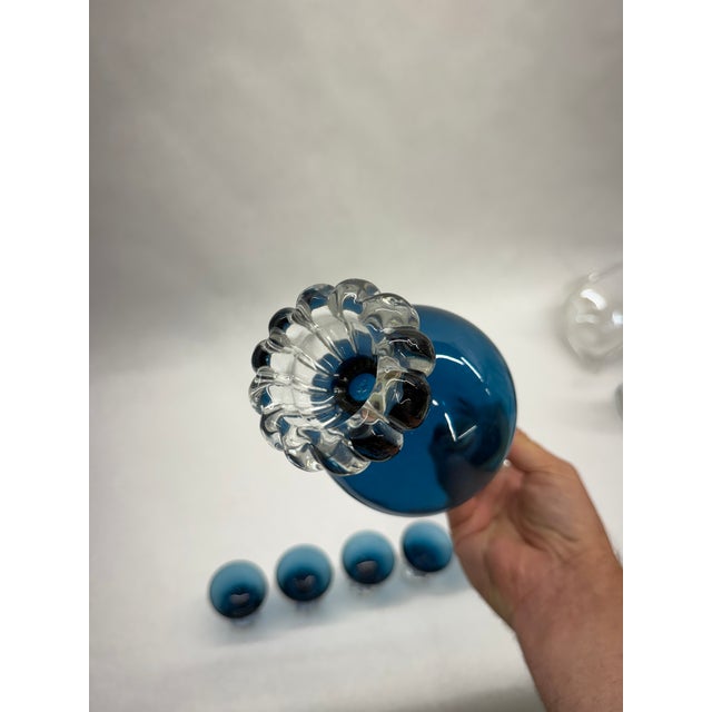 1960s Vintage Mid-Century Modern Cobalt Blue Art Glass Decanter & 5 Cordial Glasses Set With Crystal Bases For Sale - Image 5 of 9