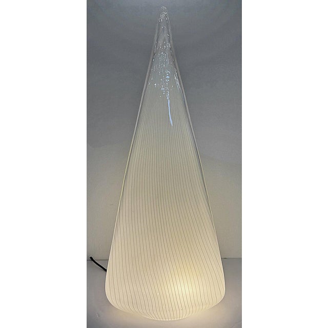 1980s Large Vintage Lino Tagliapietra Murano Vetri Pyramid Lamps, Pair For Sale - Image 5 of 13