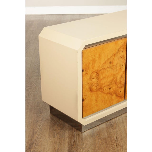 Mid 20th Century Pace Collection Mid Century Modern Burlwood and Lacquered Chest of Long Dresser Sideboard For Sale - Image 5 of 18