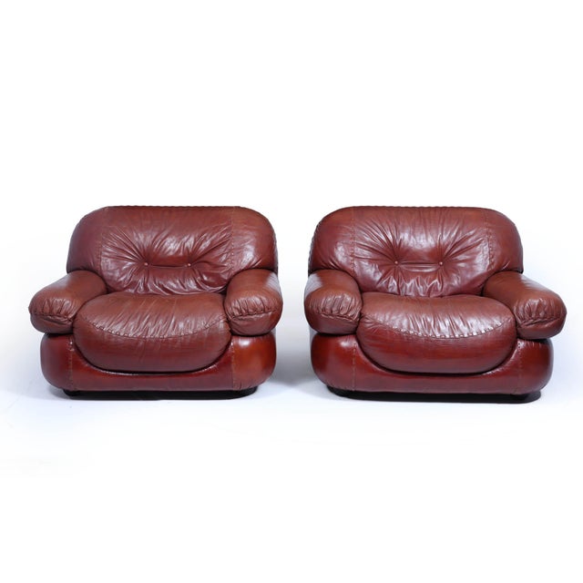 Lounge Chairs in Leather by Sapporo for Mobil Girgi, Italy, 1970s, Set of 2, in Very Good conditions. Designed 1970 to...