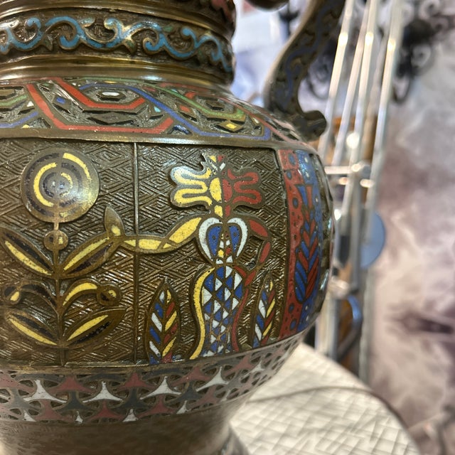 Early 20th Century Antique Japanese Champleve Enamel & Bronze Urn Style Table Lamp For Sale - Image 5 of 10