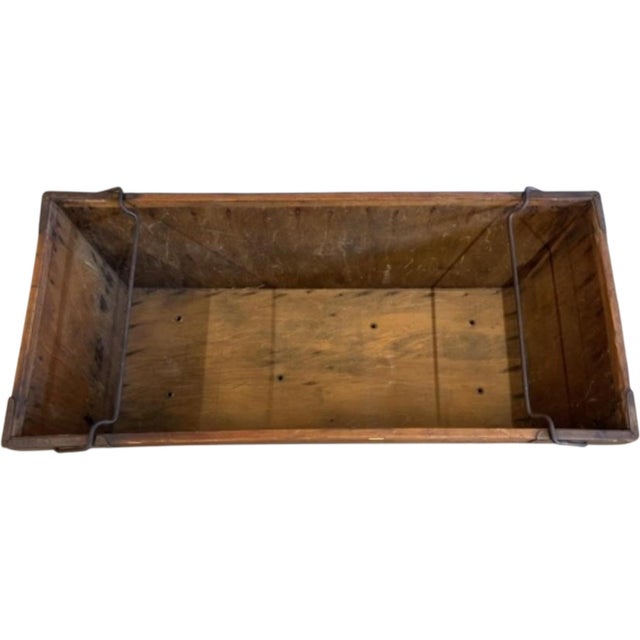 Rustic 1930s Rare Wooden Banana Box by American Stores Co. For Sale - Image 3 of 3