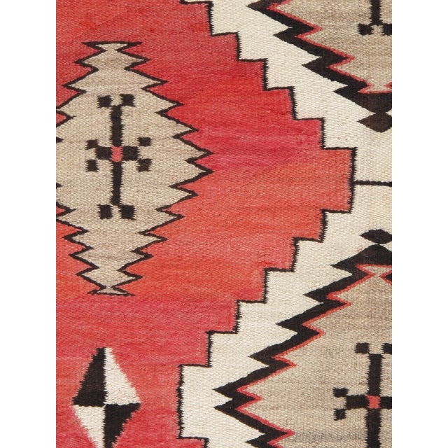 Authentic Navajo Rug c.1920 – Handwoven Native American Textile Geometric Design For Sale - Image 14 of 18