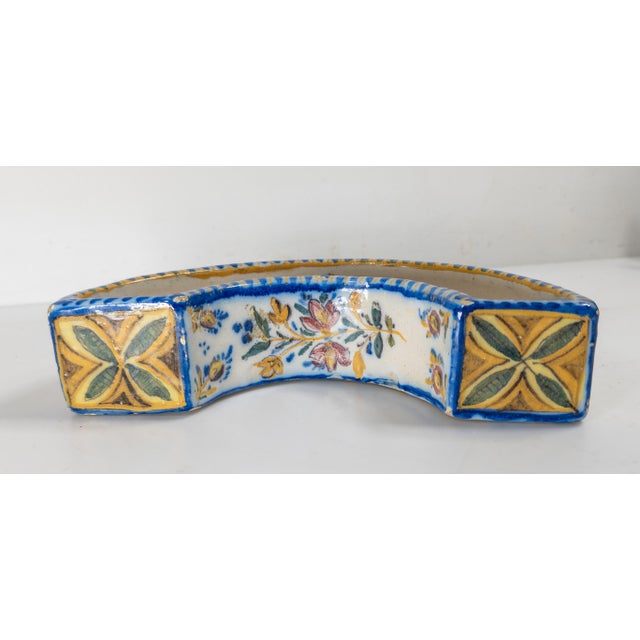 20th Century Spanish or Mexican Talavera Majolica Faience Demilune Bowl For Sale - Image 4 of 10