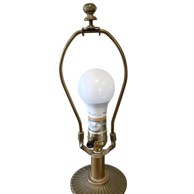 1990s Vintage Substantial Antiqued Brass Table Lamp With Urn Base & Octagonal Foot – Excellent Condition For Sale - Image 5 of 9