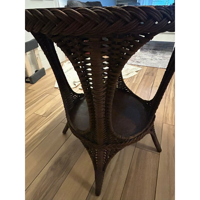 Late 19th Century Antique Victorian Wicker Two-Tier Parlor Table, Attributed to Heywood-Wakefield For Sale - Image 5 of 10