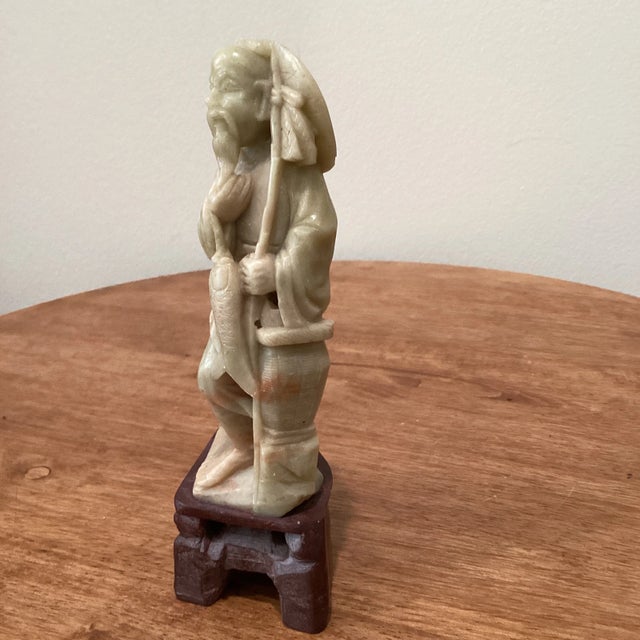 Figurative Early 20th Century Antique Carved Chinese Shoushan Hard Stone Fisherman Sculpture Statue For Sale - Image 3 of 13