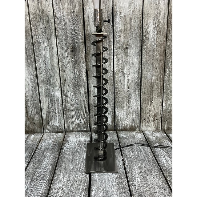 Vintage Girardi Spiral Memphis-Style Metal Lamp, Signed For Sale In Philadelphia - Image 6 of 12