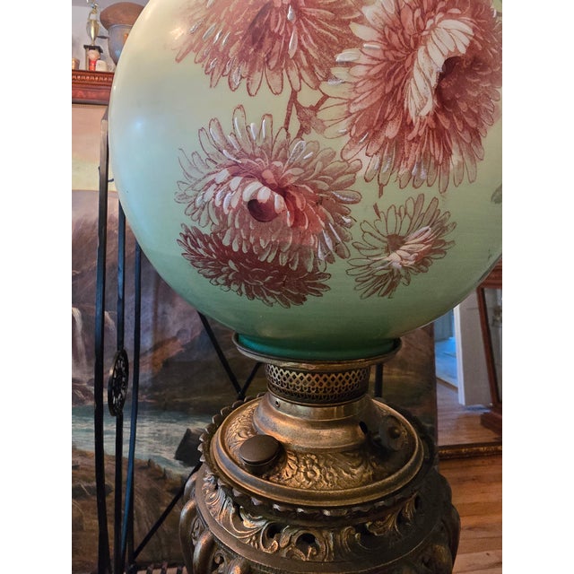 1900 - 1909 Antique Bradley Hubbard Style Onyx Banquet Lamp For Sale - Image 5 of 17