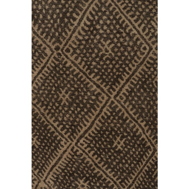 Rug & Kilim’s Distressed Moroccan Style Rug in Beige and Brown Geometric Pattern For Sale In New York - Image 6 of 8