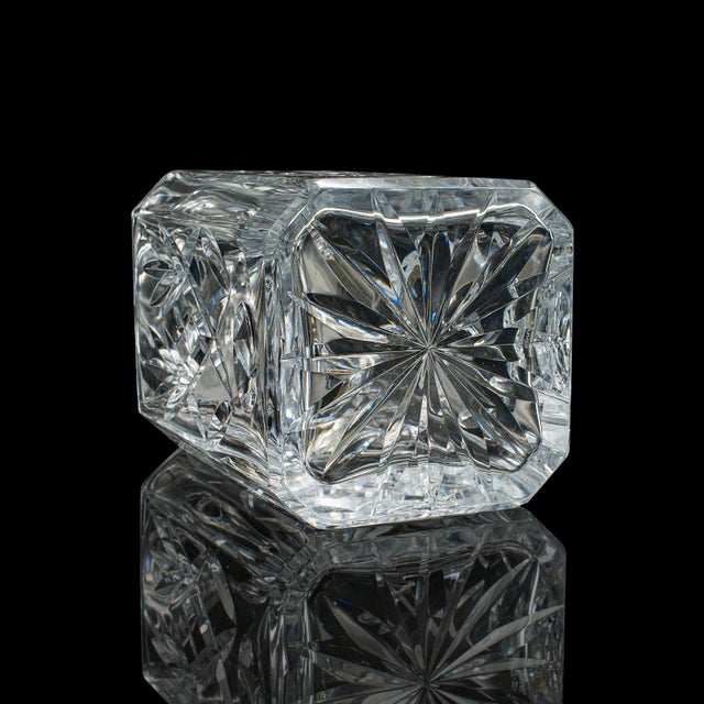 Transparent 1990's Vintage Executive Whiskey Decanter For Sale - Image 8 of 12